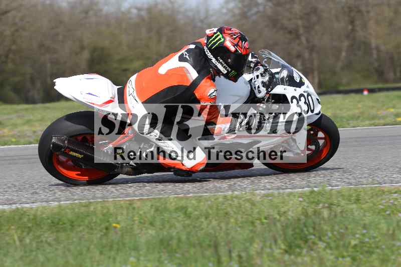 Archiv-2023/06 10.04.2023 Moto Club Anneau du Rhin/Vert-Medium/330